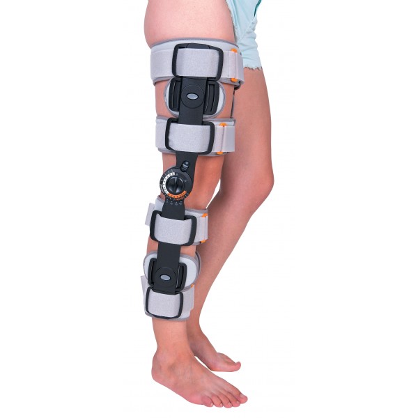 hinged-knee-support-genucare-rom Ortoza za koljeno Genucare ROM - Slika 1